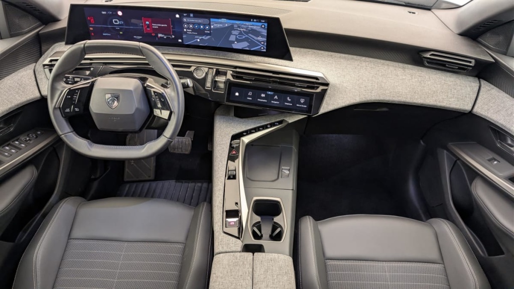 PEUGEOT 3008 HYBRID 136 E-DCS6 ALLURE - ref: 1-367146 - Photo 13