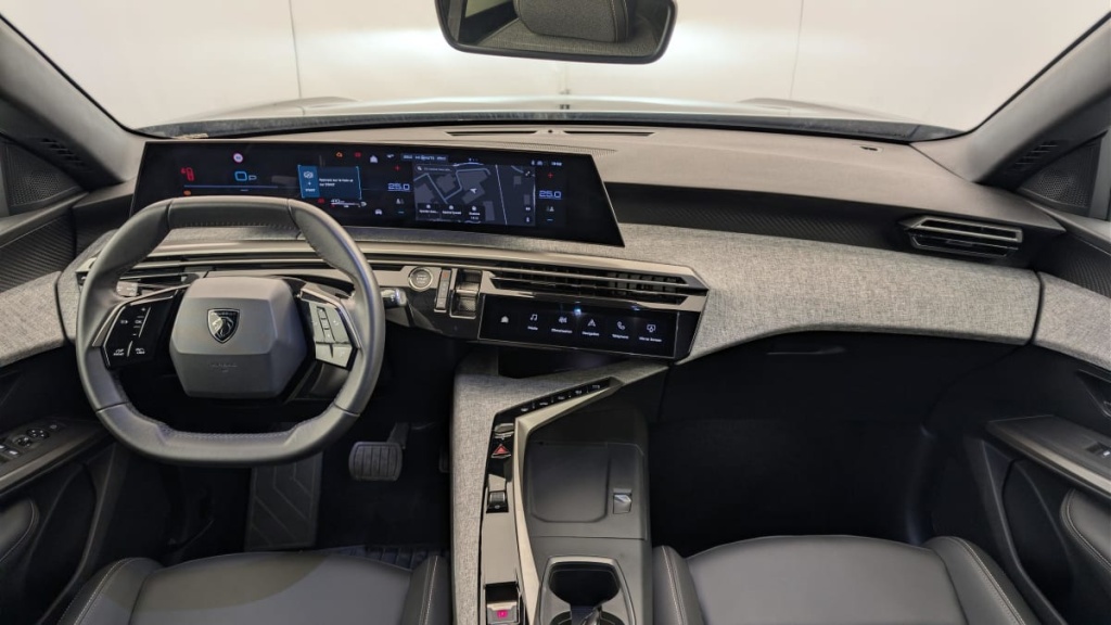 PEUGEOT 3008 HYBRID 136 E-DCS6 ALLURE - ref: 1-367153 - Photo 13