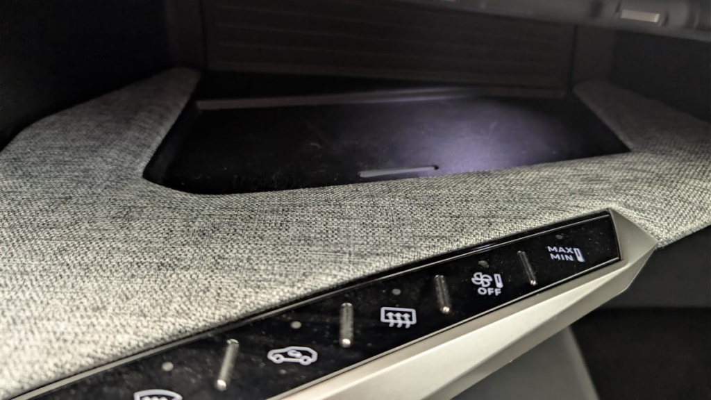 PEUGEOT 3008 HYBRID 136 E-DCS6 ALLURE - ref: 1-367153 - Photo 20