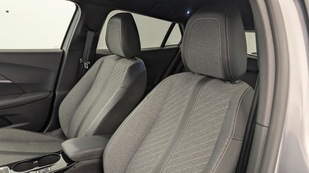 PEUGEOT 2008 100 S S BVM6 Allure - ref: 1-367286 - Photo 16