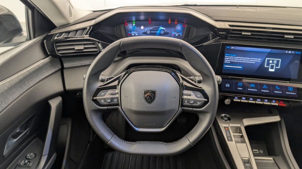 PEUGEOT 408 Hybrid 136 e-DCS6 Allure - ref: 1-367302 - Photo 14