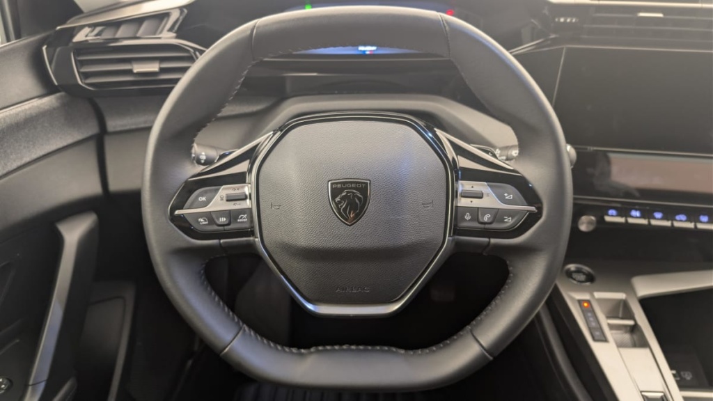 PEUGEOT 408 Hybrid 136 e-DCS6 Allure - ref: 1-367304 - Photo 14