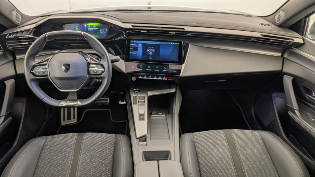 PEUGEOT 408 Hybrid 145 e-DCS6 GT - ref: 1-367370 - Photo 13