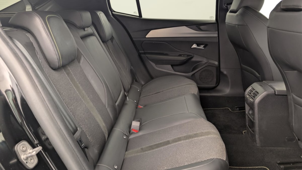 PEUGEOT 408 Hybrid 145 e-DCS6 GT - ref: 1-367373 - Photo 10