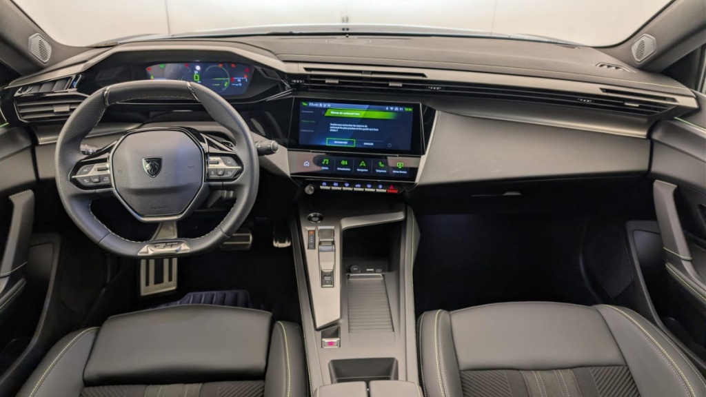 PEUGEOT 408 Hybrid 145 e-DCS6 GT - ref: 1-367379 - Photo 13