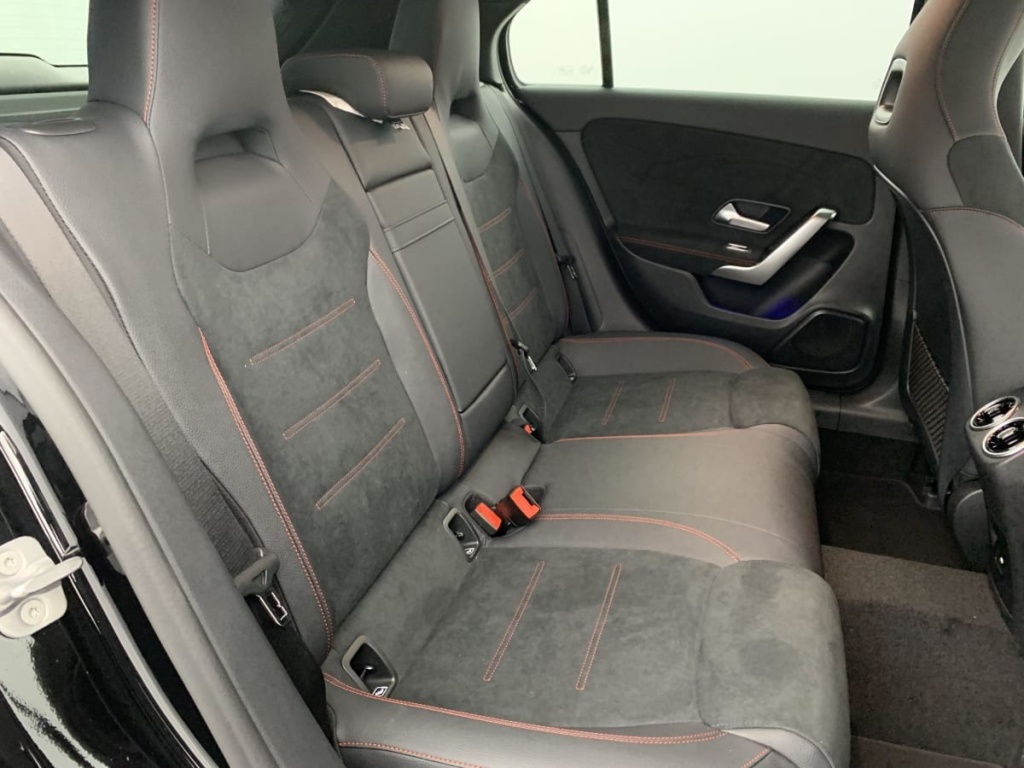 MERCEDES Classe A 250 e Hybrid EQ 8G-DCT AMG Line - ref: 1-367416 - Photo 10