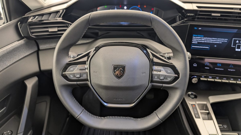 PEUGEOT 408 Hybrid 145 e-DCS6 Allure - ref: 1-367584 - Photo 14