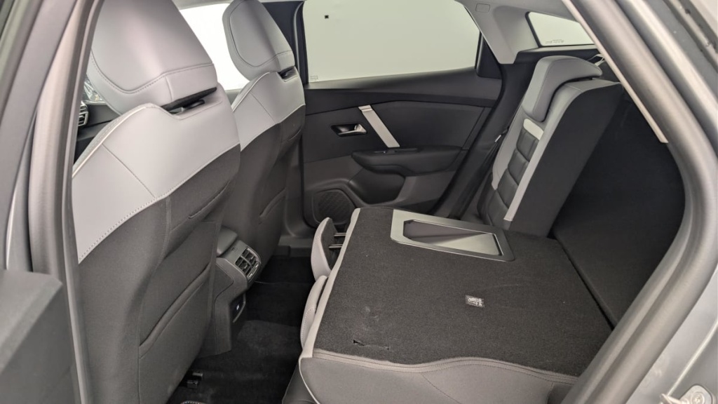 CITROEN C4 Hybride 136 e-DCS6 Max - ref: 1-367682 - Photo 12