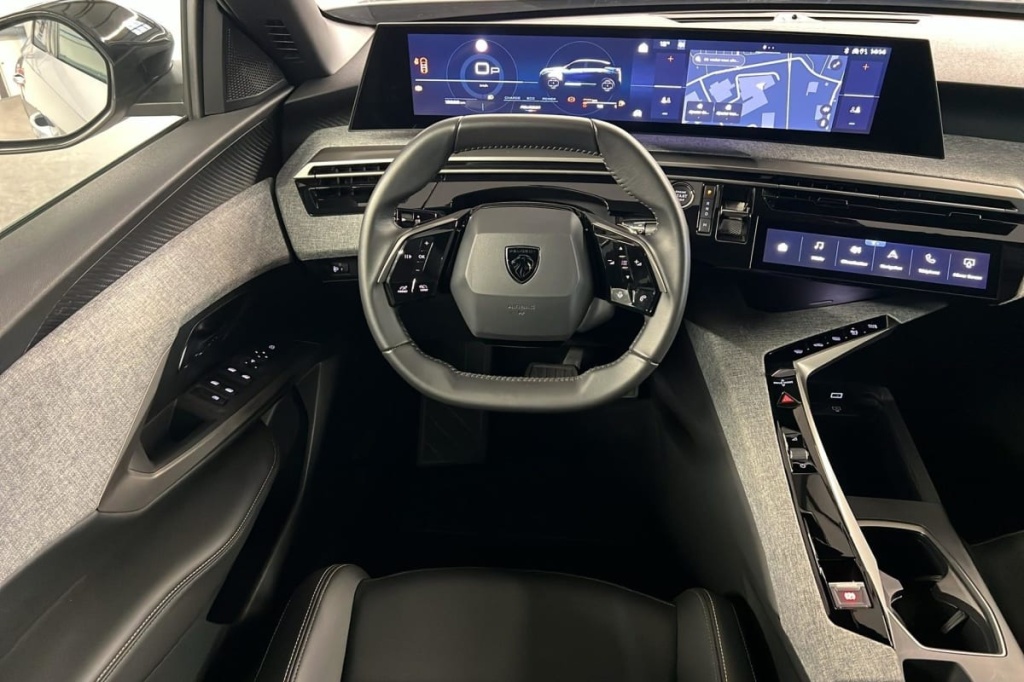 PEUGEOT 3008 Hybrid 136 e-DCS6 Allure - ref: 1-368093 - Photo 13