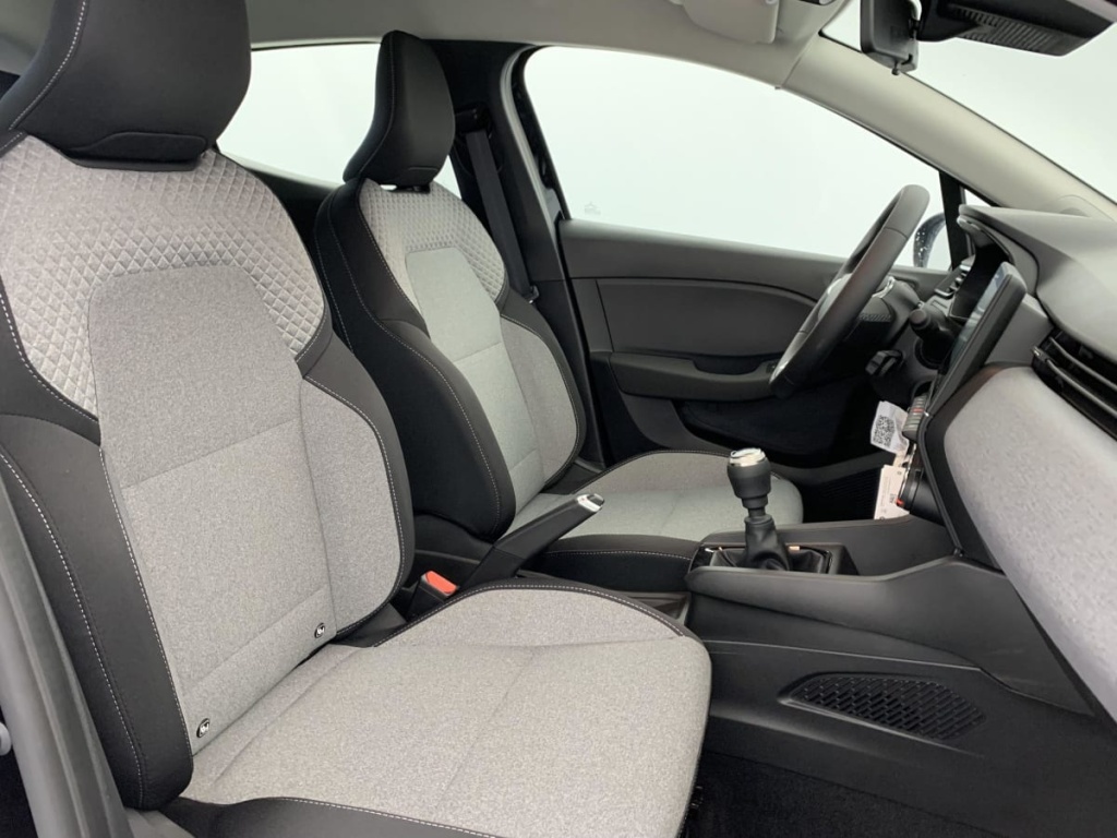 RENAULT Clio TCE 90 CH GSR2 EVOLUTION - ref: 1-368283 - Photo 9