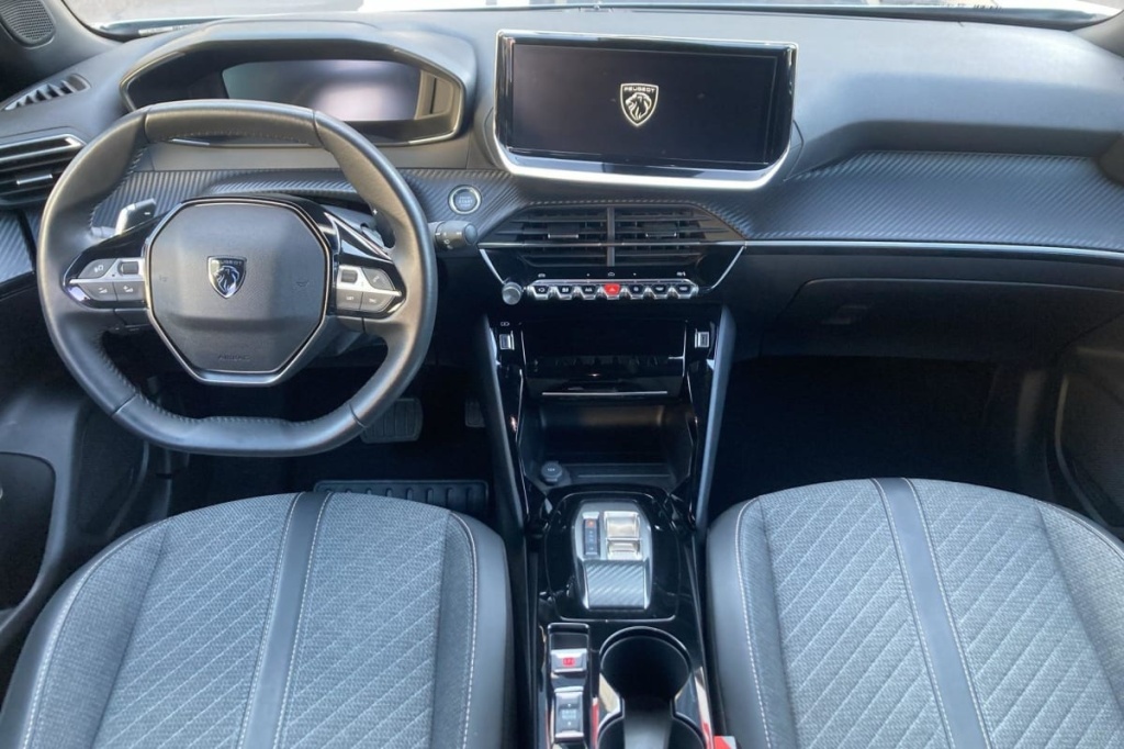 PEUGEOT 2008 Hybrid 136 e-DCS6 Allure - ref: 1-368971 - Photo 12