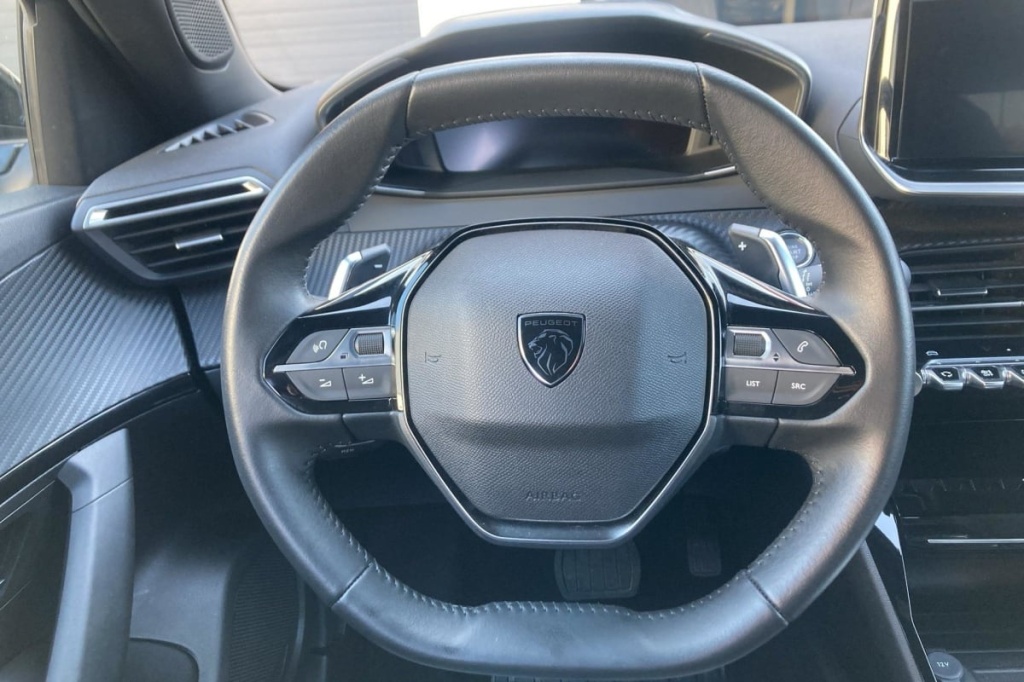 PEUGEOT 2008 Hybrid 136 e-DCS6 Allure - ref: 1-368971 - Photo 14