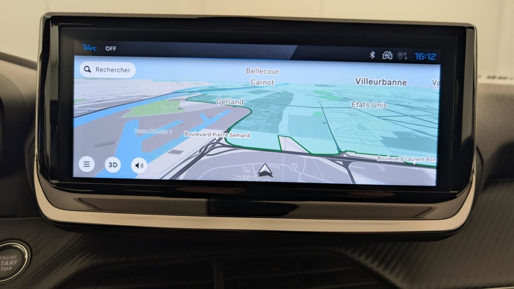 PEUGEOT 2008 Hybrid 136 e-DCS6 Allure - ref: 1-368975 - Photo 17