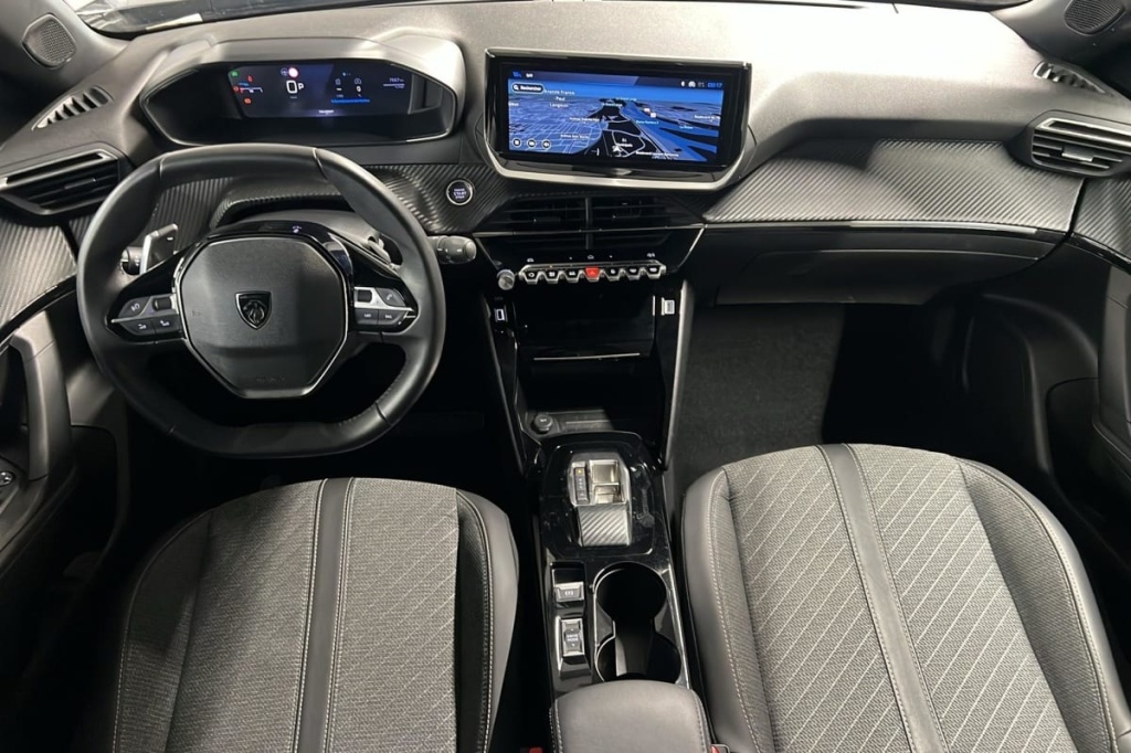 PEUGEOT 2008 Hybrid 136 e-DCS6 Allure - ref: 1-368994 - Photo 12
