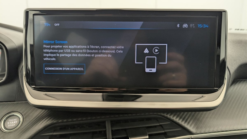 PEUGEOT 2008 Hybrid 136 e-DCS6 Allure - ref: 1-368996 - Photo 19