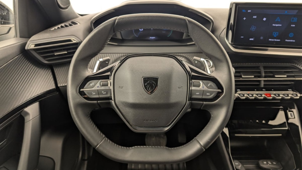 PEUGEOT 2008 Hybrid 136 e-DCS6 Allure - ref: 1-368998 - Photo 14