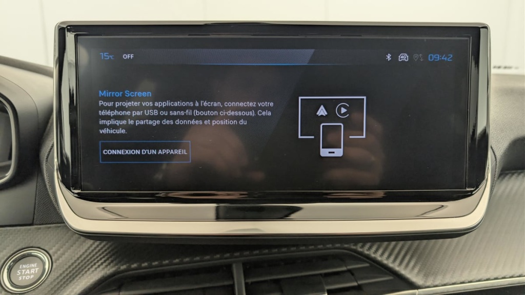 PEUGEOT 2008 Hybrid 136 e-DCS6 Allure - ref: 1-368998 - Photo 19