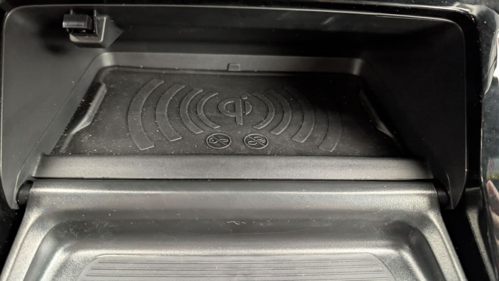 PEUGEOT 2008 Hybrid 136 e-DCS6 Allure - ref: 1-368999 - Photo 20