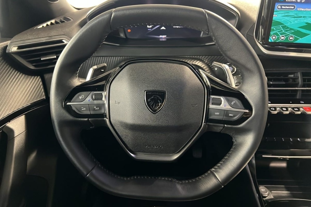 PEUGEOT 2008 Hybrid 136 e-DCS6 Allure - ref: 1-369015 - Photo 14