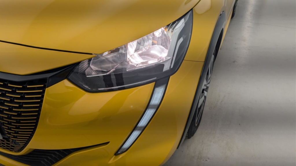 PEUGEOT 208 50 KWH 136CH ACTIVE - ref: 1-369018 - Photo 20