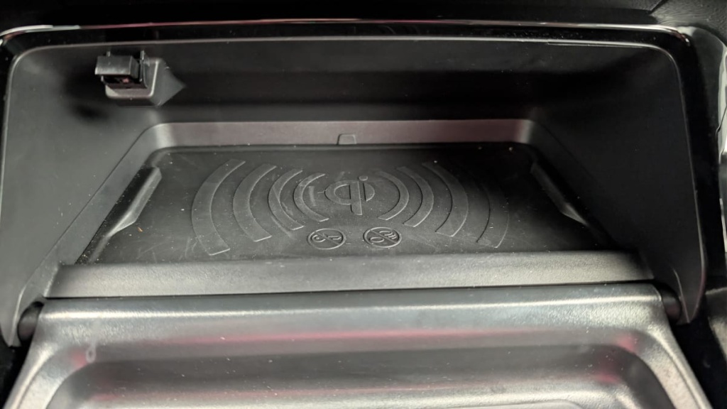 PEUGEOT 2008 Hybrid 136 e-DCS6 Allure - ref: 1-369034 - Photo 20