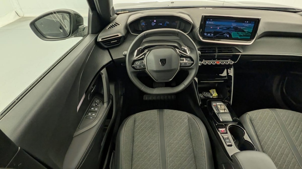 PEUGEOT 2008 Hybrid 136 e-DCS6 Allure - ref: 1-369036 - Photo 13