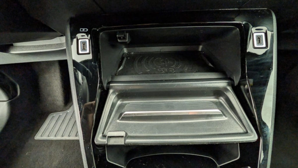 PEUGEOT 2008 Hybrid 136 e-DCS6 Allure - ref: 1-369036 - Photo 20