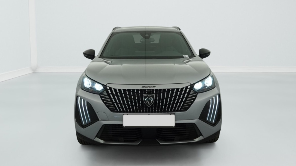 PEUGEOT 2008 Hybrid 136 e-DCS6 Allure - ref: 1-369108 - Photo 2