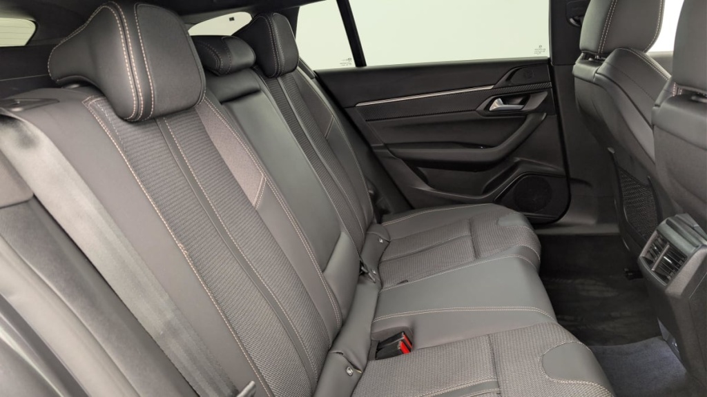 PEUGEOT 508 SW Hybrid 225 e-EAT8 Allure - ref: 1-369114 - Photo 10