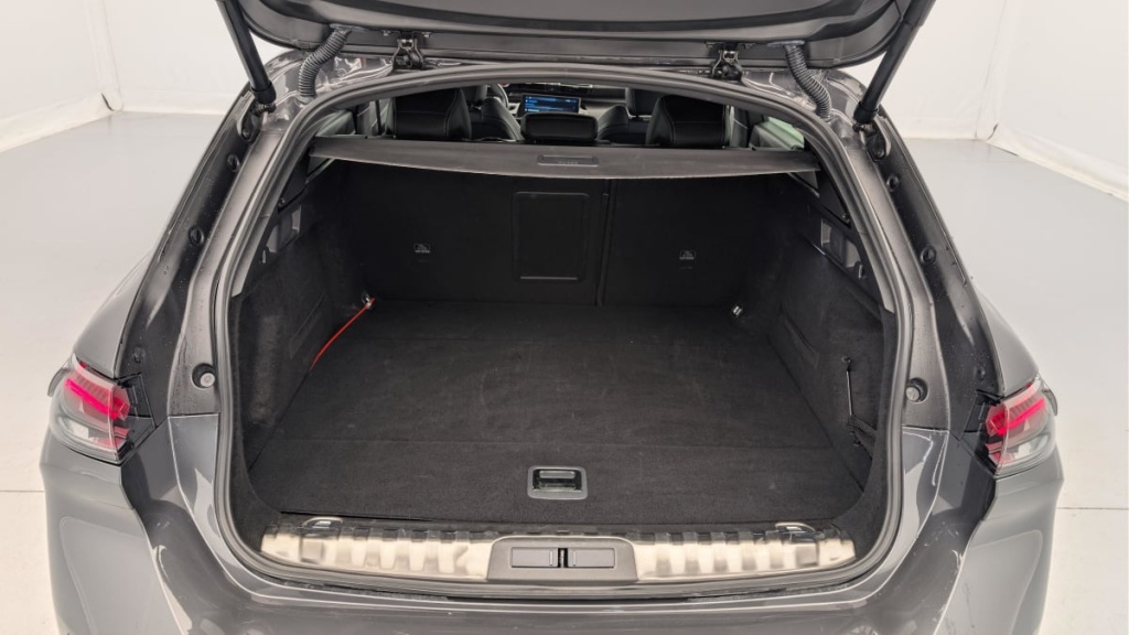 PEUGEOT 508 SW Hybrid 225 e-EAT8 Allure - ref: 1-369114 - Photo 11