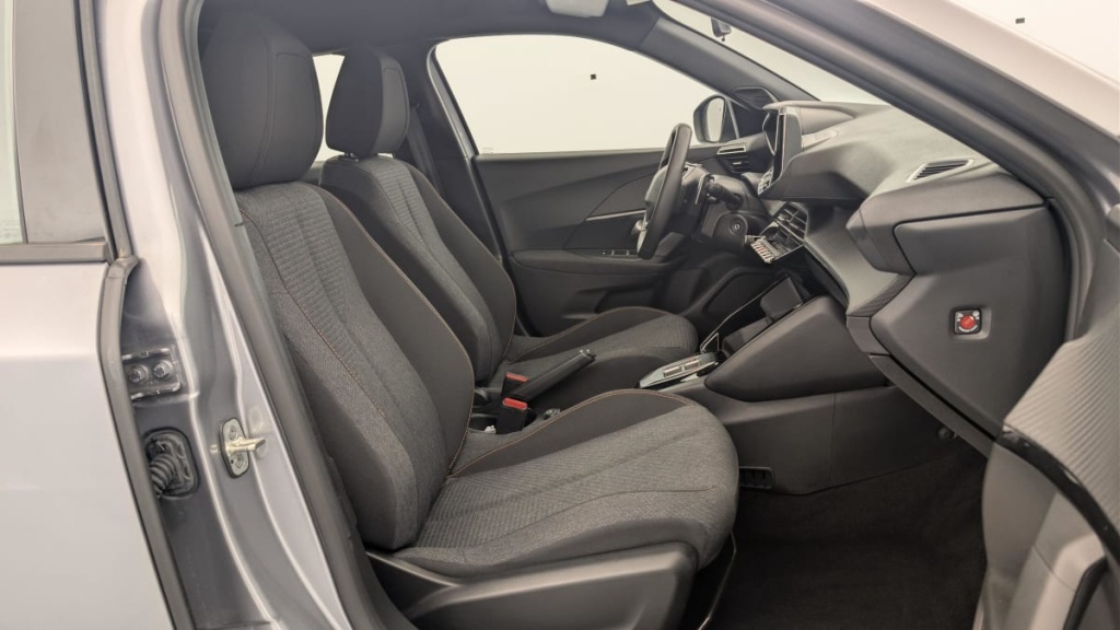 PEUGEOT 2008 Hybrid 136 e-DCS6 Style - ref: 1-369127 - Photo 9