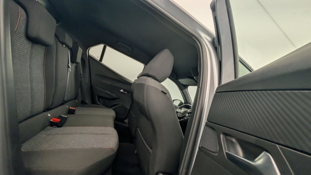 PEUGEOT 2008 Hybrid 136 e-DCS6 Style - ref: 1-369129 - Photo 10