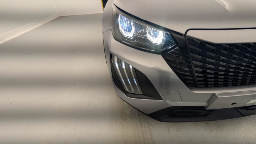 PEUGEOT 2008 Hybrid 136 e-DCS6 Style - ref: 1-369129 - Photo 15