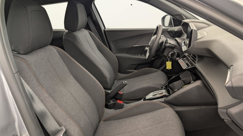 PEUGEOT 2008 Hybrid 136 e-DCS6 Style - ref: 1-369130 - Photo 9