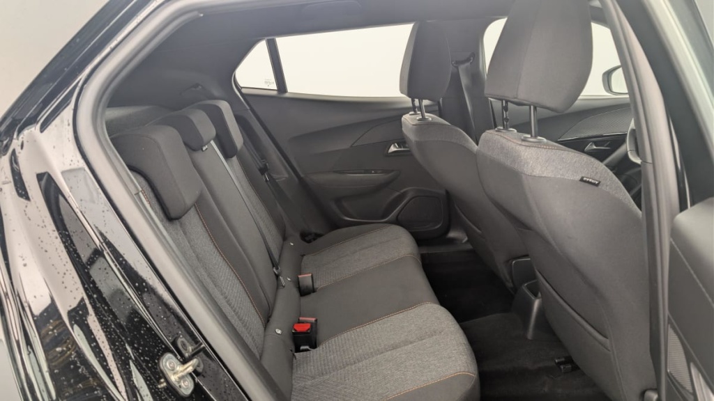 PEUGEOT 2008 Hybrid 136 e-DCS6 Style - ref: 1-369135 - Photo 10