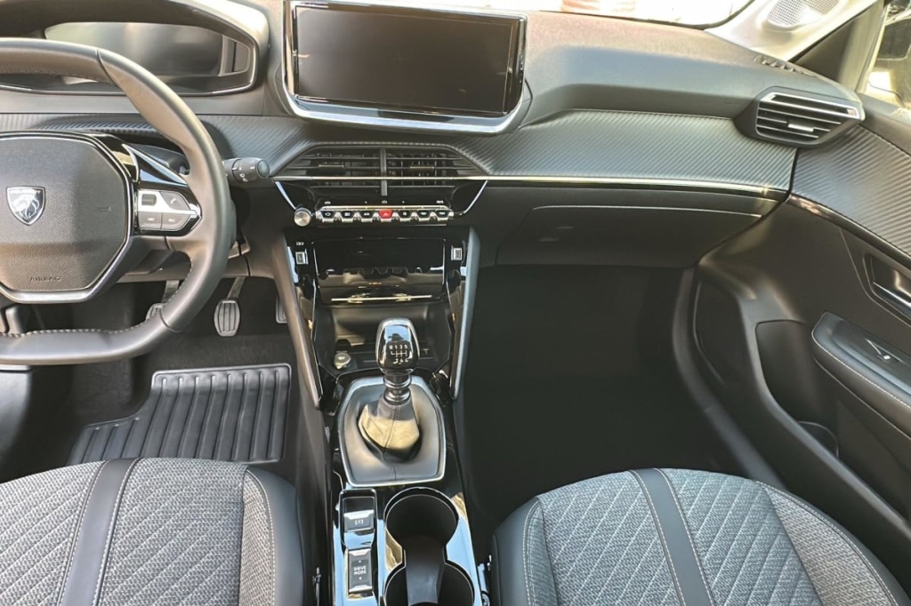 PEUGEOT 208 100 S S BVM6 Allure - ref: 1-369332 - Photo 17