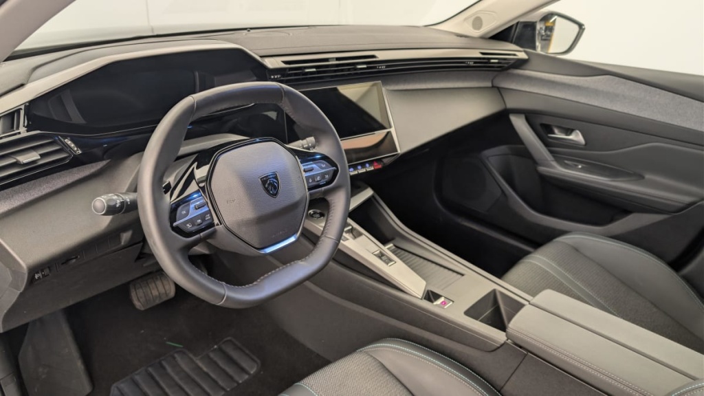 PEUGEOT 308 SW Hybrid 145 e-DCS6 Allure - ref: 1-369445 - Photo 15