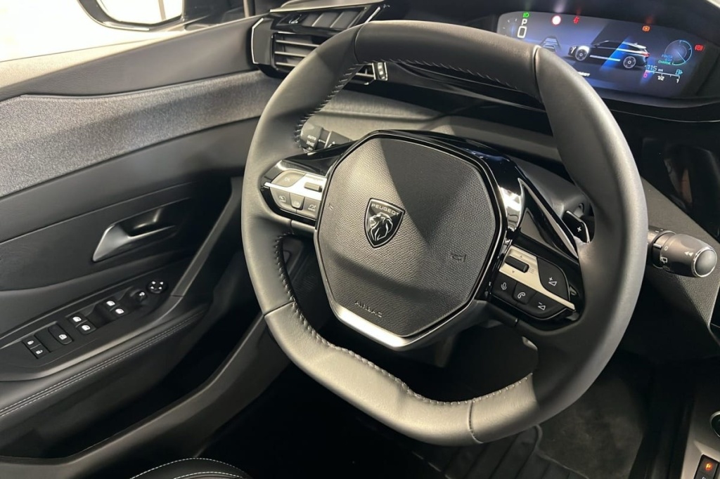 PEUGEOT 308 SW Hybrid 145 e-DCS6 Allure - ref: 1-369449 - Photo 15