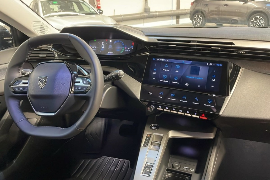 PEUGEOT 308 SW Hybrid 145 e-DCS6 Allure - ref: 1-369450 - Photo 13