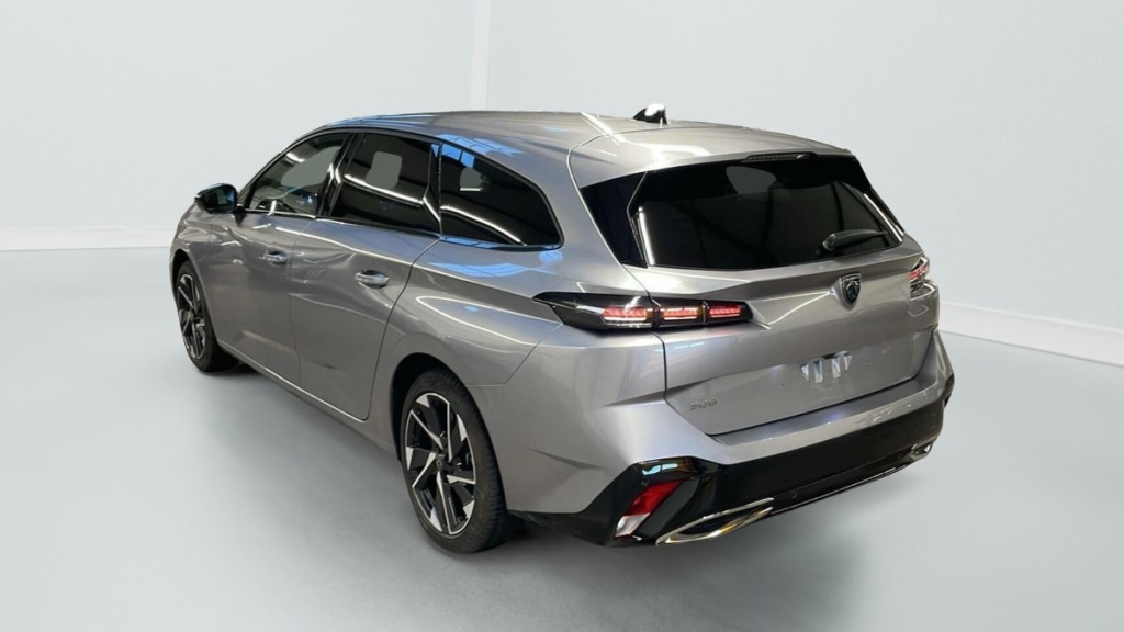 PEUGEOT 308 SW Hybrid 145 e-DCS6 Allure - ref: 1-369450 - Photo 5