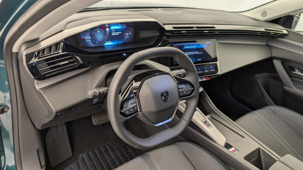 PEUGEOT 308 SW Hybrid 145 e-DCS6 Allure - ref: 1-369454 - Photo 15