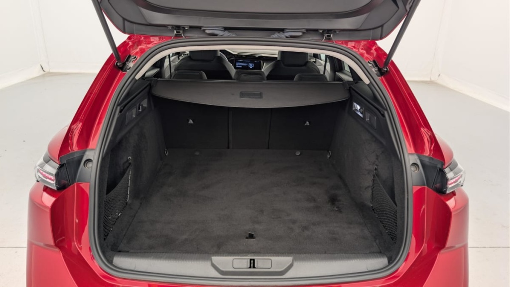 PEUGEOT 308 SW Hybrid 145 e-DCS6 Allure - ref: 1-369488 - Photo 11