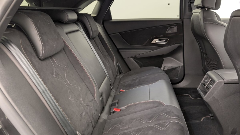 DS DS7 Hybride Rechargeable E-Tense 300 EAT8 4x4 Performance Line + - ref: 1-369543 - Photo 10