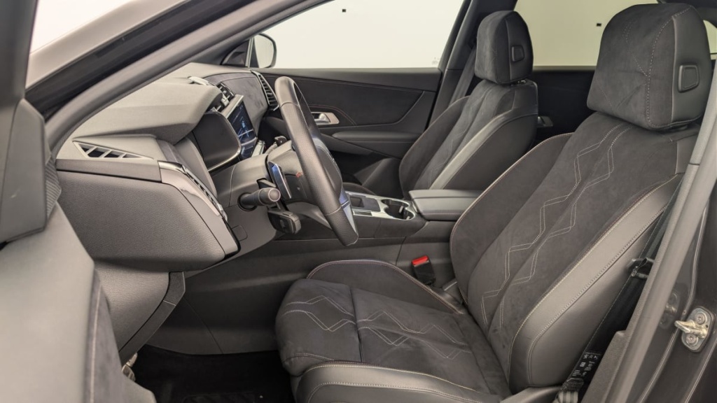 DS DS7 Hybride Rechargeable E-Tense 300 EAT8 4x4 Performance Line + - ref: 1-369546 - Photo 16