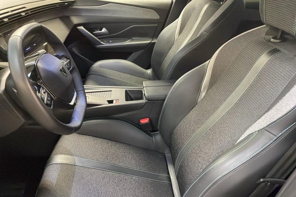 PEUGEOT 308 Hybrid 145 e-DCS6 Allure - ref: 1-369633 - Photo 9