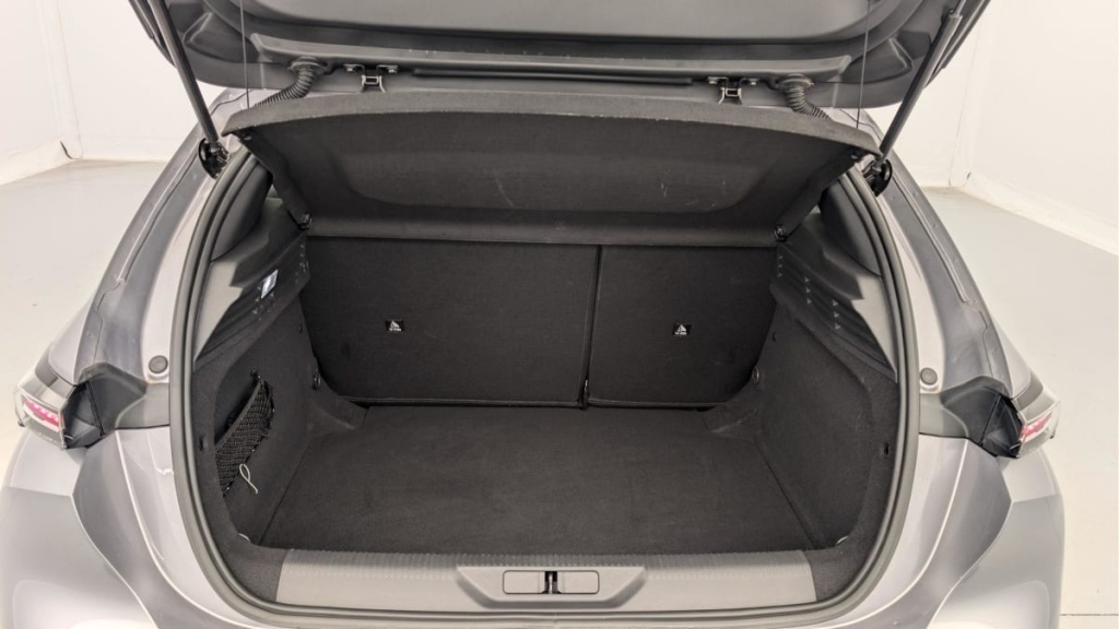 PEUGEOT 308 Hybrid 145 e-DCS6 Allure - ref: 1-369634 - Photo 11