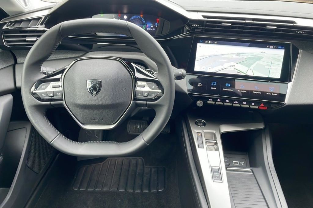 PEUGEOT 308 Hybrid 145 e-DCS6 Allure - ref: 1-369671 - Photo 13