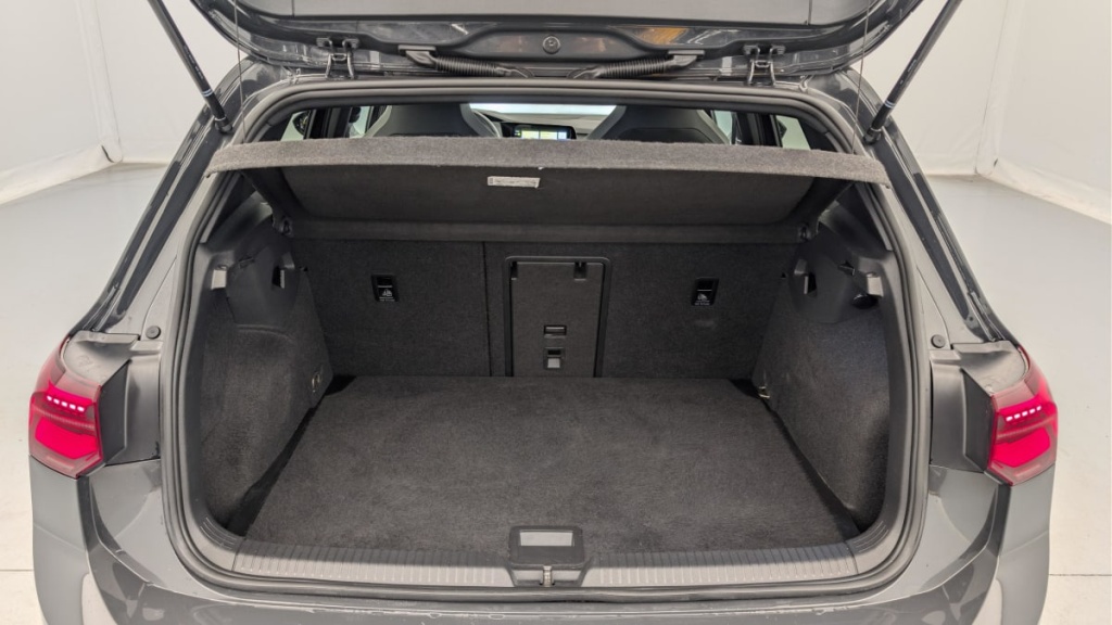 VOLKSWAGEN Golf 2.0 TDI SCR 200 DSG7 GTD - ref: 1-369728 - Photo 11