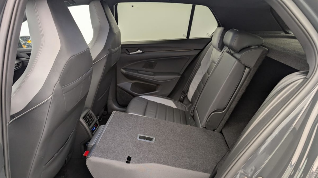 VOLKSWAGEN Golf 2.0 TDI SCR 200 DSG7 GTD - ref: 1-369728 - Photo 12