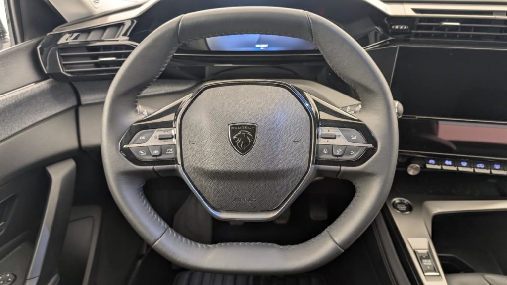 PEUGEOT 308 PureTech 130ch S S BVM6 Allure - ref: 1-369764 - Photo 14